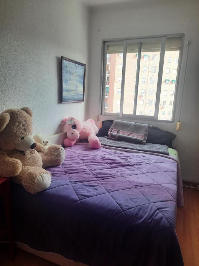 Una Habitacion Individual En Casa Familiar Dentro De Ciudad Patrimonio De La Humanidad Alcalá de Henares Extérieur photo