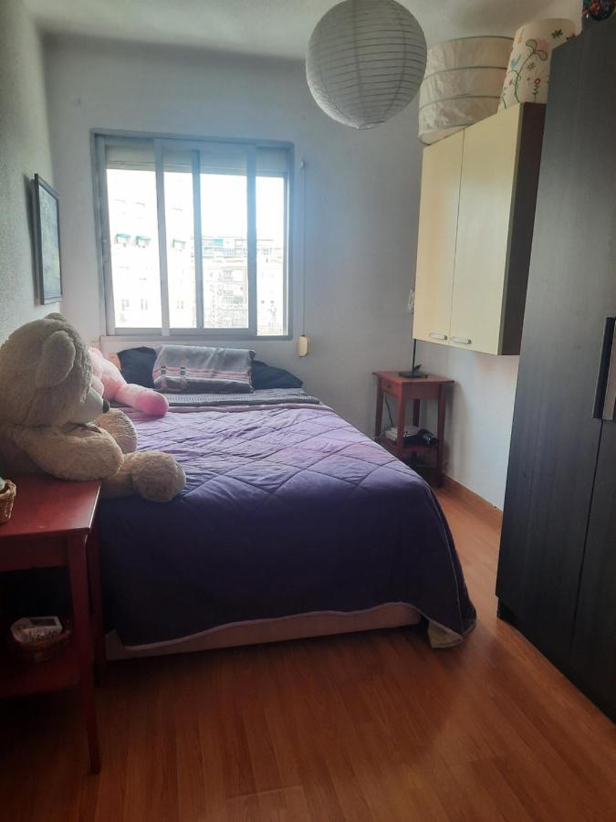 Una Habitacion Individual En Casa Familiar Dentro De Ciudad Patrimonio De La Humanidad Alcalá de Henares Extérieur photo